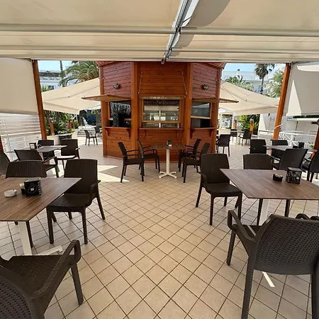 Haus Charlotte 4* San Benedetto del Tronto