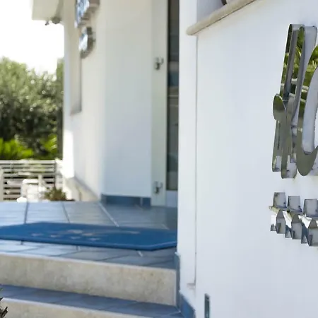 Haus Charlotte Hotel