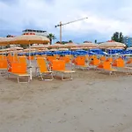 Haus Charlotte Отель Сан-Бенедетто-дель-Тронто