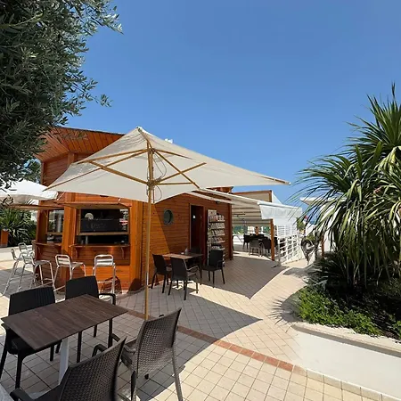 Szálloda Haus Charlotte San Benedetto del Tronto