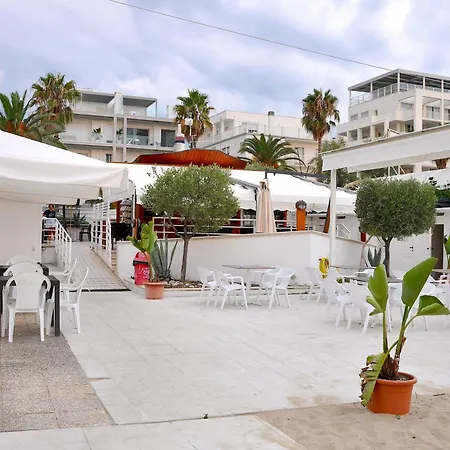 Haus Charlotte Отель 4*