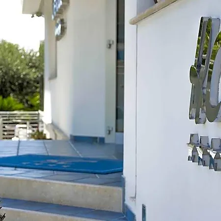 Otel Haus Charlotte San Benedetto del Tronto